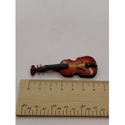 Violin i tr� (brugt)