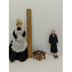Blomster kumme i tr�. Lisa (brugt/lidt defekt)