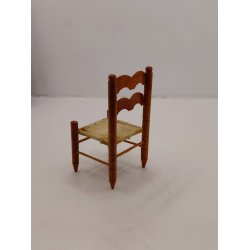 Spisebordsstol i lyst tr� (vintage med patina) 1:12
