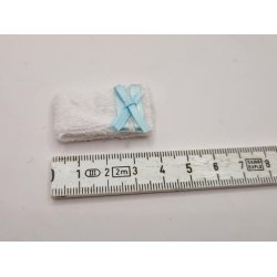  Hndklde med lysebl eller lyserd sljfe (nyt)