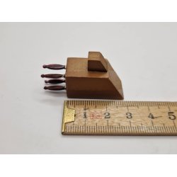 Knivblok med "knive" (ny)