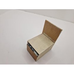 Kkken sidebord med skuffer. Lundby (brugt/malet)