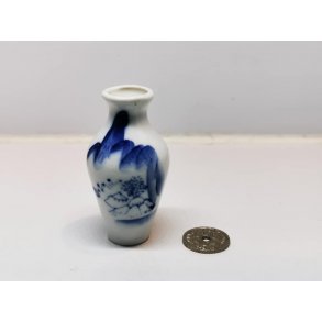 Yves Rocher miniature vase. Fransk fra omkring 1990