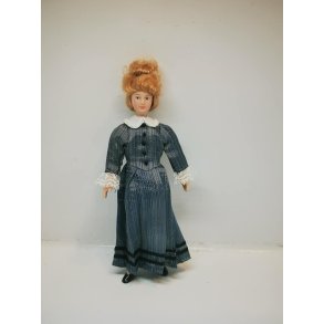 Miss Manson Doll (ny)