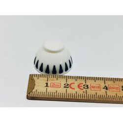 Skl i hvid med mrkebl mnster i plastik (ny)