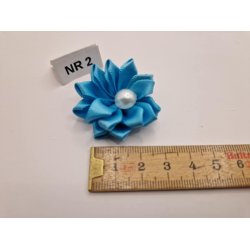 Rosette med perle (ny)  4 cm