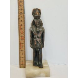 Egyptisk figur i metal p marmor fod (vintage)