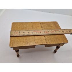 Spisebord med udtrk og 2 plader. Schneegas (antik ca r 1910)