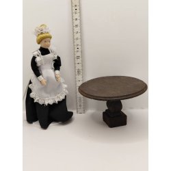 Rundt spisebords i tr (antik ca r 1920)