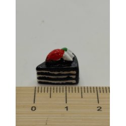 Chokolade kage med jordb�r i plastik (nyt)