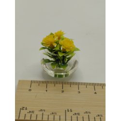 Gule blomster i glas sk�l (brugt/som ny)