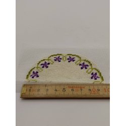 M�tte/t�ppe f�rdig broderi (h�ndlavet)