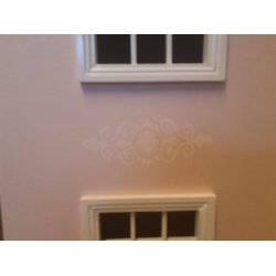 Flot hus med mange fine detaljer. Skala 1:12 (Brugt/med en lille fejl) SENDES IKKE