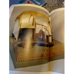 Making doll's house in 1:12 scale. Bog p� engelsk (brugt/lidt defekt)
