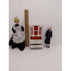 Vitrine reol i tr�. Lundby 1970'erne (brugt/defekt)