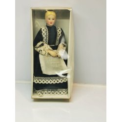 Dukke scala 1:12 (gammel i original emballage)