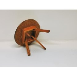 Rundt bord til dukkehus scala 1:12 (gammel)