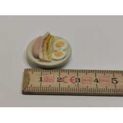 Tallerken med morgen mad (brugt)