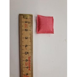 1 stk lille pude (brugt)