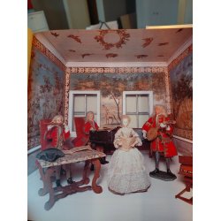 The miniature house. Bog p� engelsk (brugt/som ny)