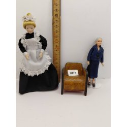 1 stk l�nestol i tr� med papir betr�k fra 1940'er (vintage med patina) 1:16/1:18