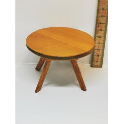 Rundt bord til dukkehus scala 1:12 (gammel)