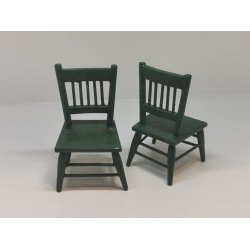 Grn stol i tr til dukkehus scala 1:12 (brugt)