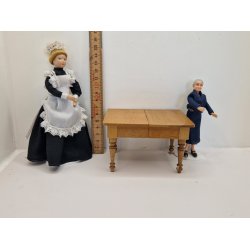 Spisebord med udtrk og 2 plader. Schneegas (antik ca r 1910)