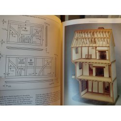 Making doll's house in 1:12 scale. Bog p� engelsk (brugt/lidt defekt)