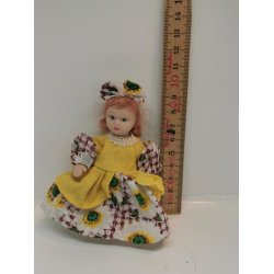 Dukke pige scala 1:12 (brugt)