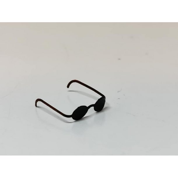 Solbriller til barn (scala 1:12) eller Lundby dukke metal (nye) - Briller - Frost miniature