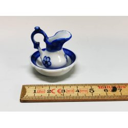 Servante st i porceln  (brugt)