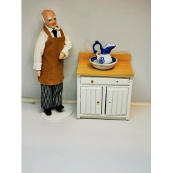 Servante st i porceln  (brugt)