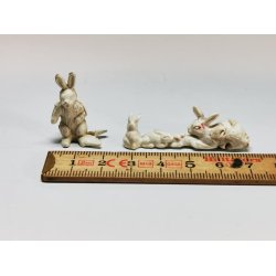 Kanin familie i plastik (brugt)