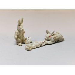 Kanin familie i plastik (brugt)