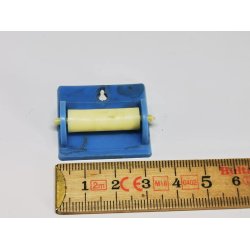 Kkkenrulle holder i plastik (brugt)