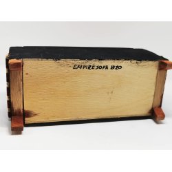 Empire sofa til dukkehus scala 1:12 (brugt/som ny)