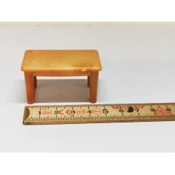 Lille bord i plastik (brugt)