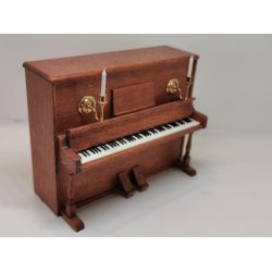 Klaver med lysestager. Mini Mundus til dukkehus scala 1:12 (brugt/som nyt)