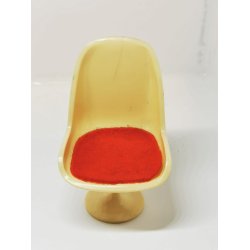 Retro stol i plastik til dukkehus (brugt/defekt)