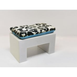 Skammel. American girl (brugt)