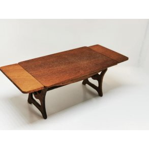 Bord med udtrks plader (hndlavet)