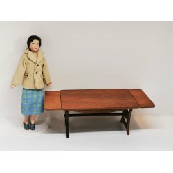 Bord med udtrks plader (hndlavet)