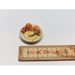 Tallerken med mad (brugt)