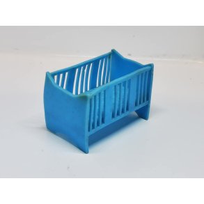 Baby seng i plastik (brugt)