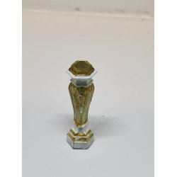 Lille piedestal (hndlavet)