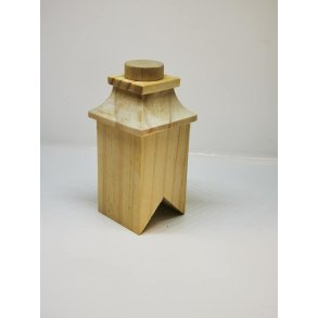 Skorsten i umalet tr (ny)