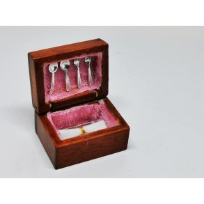 Tr kasse med bestik og servietter (ny)