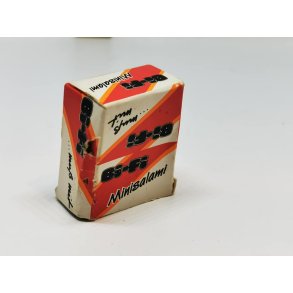 Stor ske i karton (gammel)