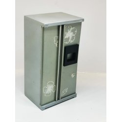 Moderne kleskab (brugt)